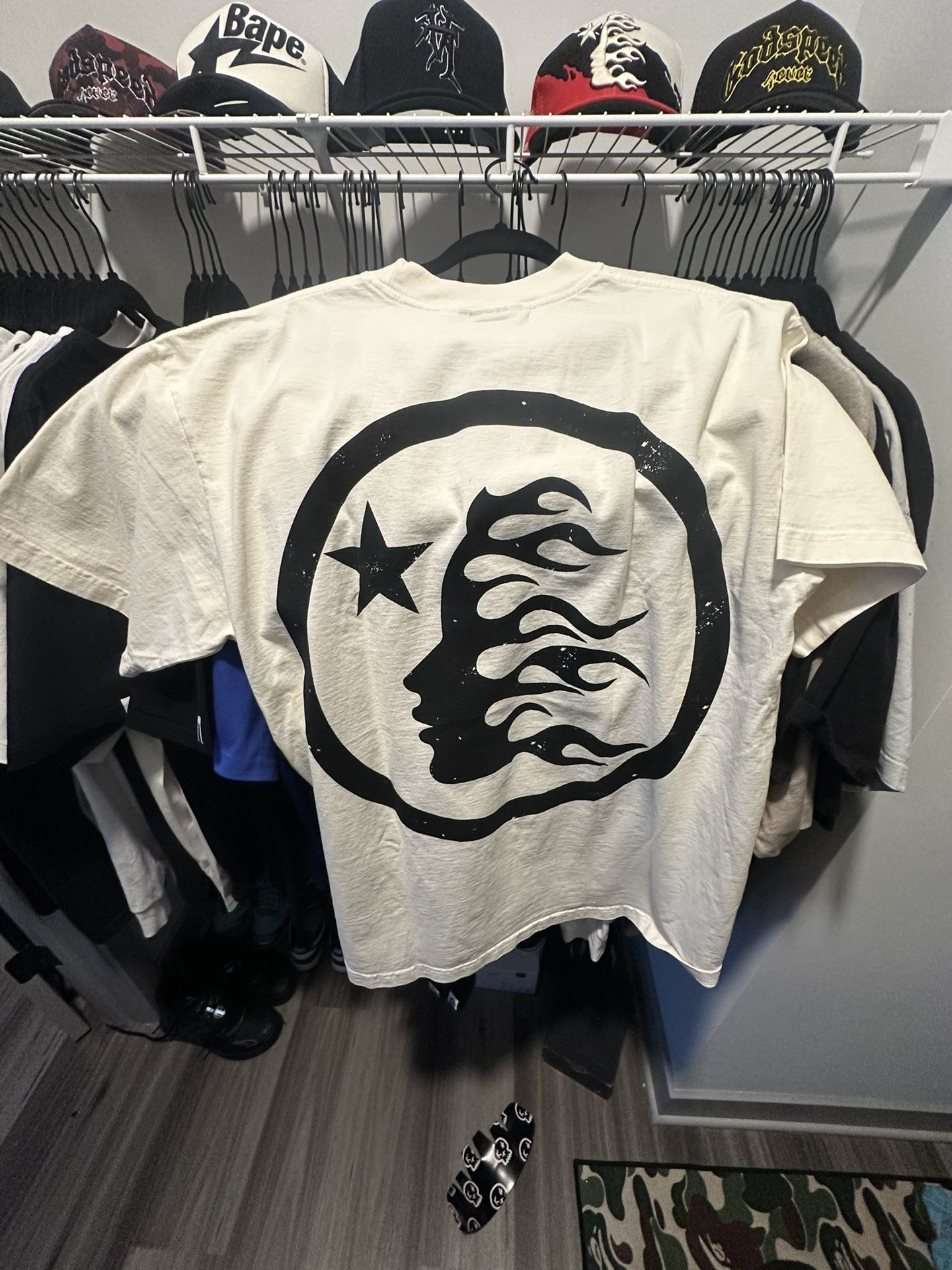 Hellstar Classic Tee Size L