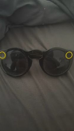 Spectacle smart glasses