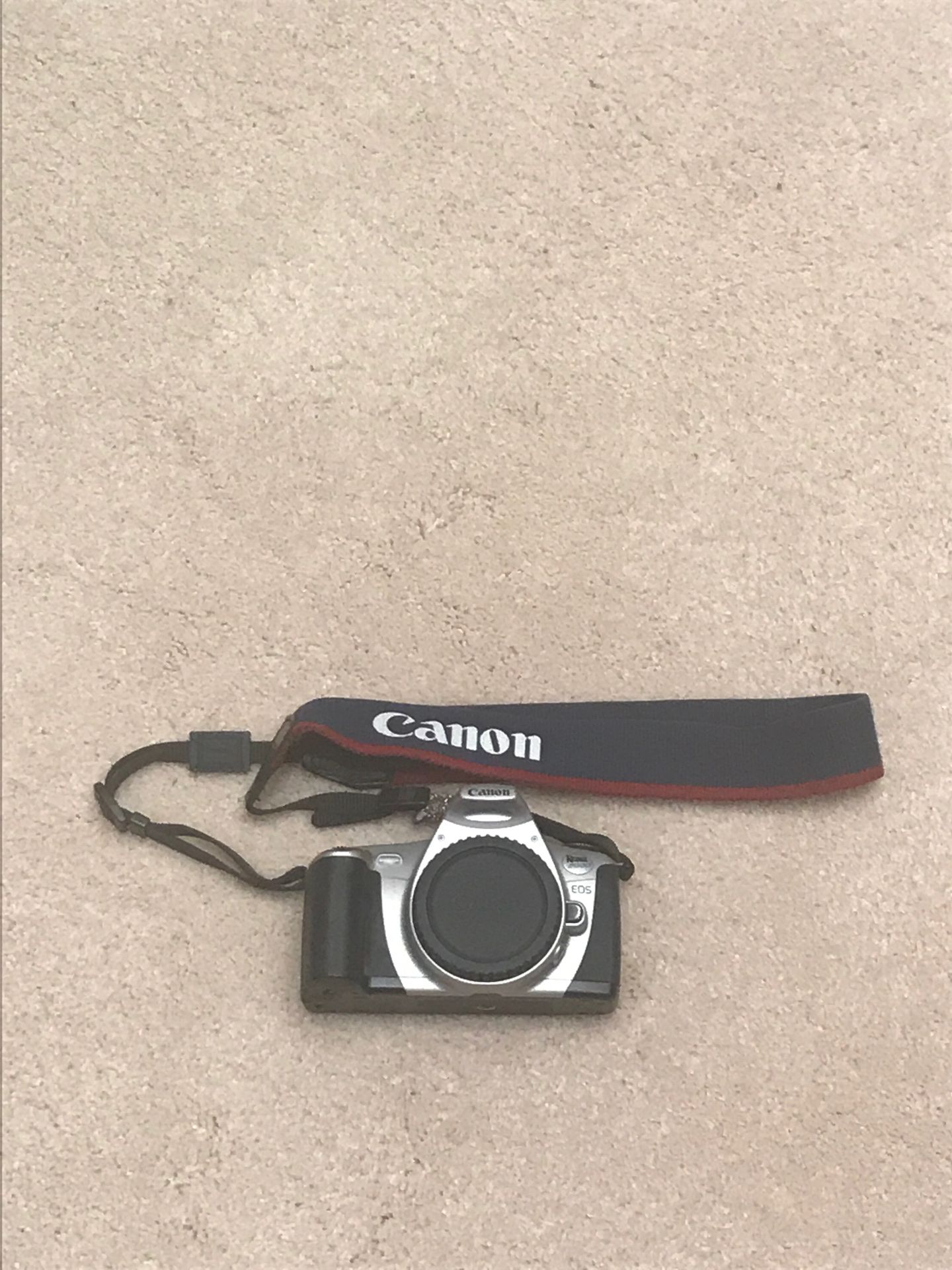 Canon Rebel 2000 EOS 35mm Film Camera