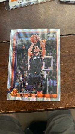 Devin Booker Topps Chrome Holo Refractor Card