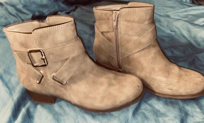 Girls ankle boots size 5