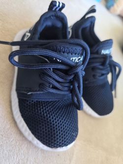 Kids shoes size 5C