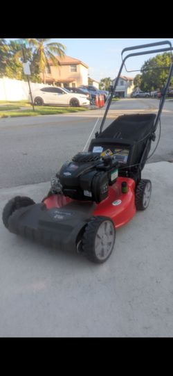 Lawn mower/ Snapper EX550  Self Propelled Great Condition!
