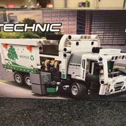 LEGO MACK LR ELECTRIC GARBAGE TRUCK.