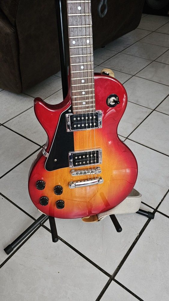 Epiphone Less Paul Left Handed Guitar