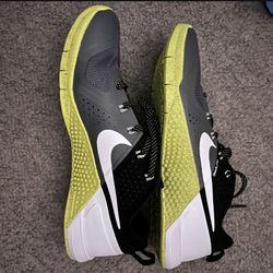 Nike METCON 1 Sz 9.5 NWOT 