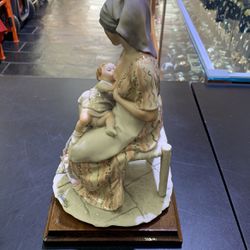 Giuseppe Armani 11” Tall Statue-Drinking Baby