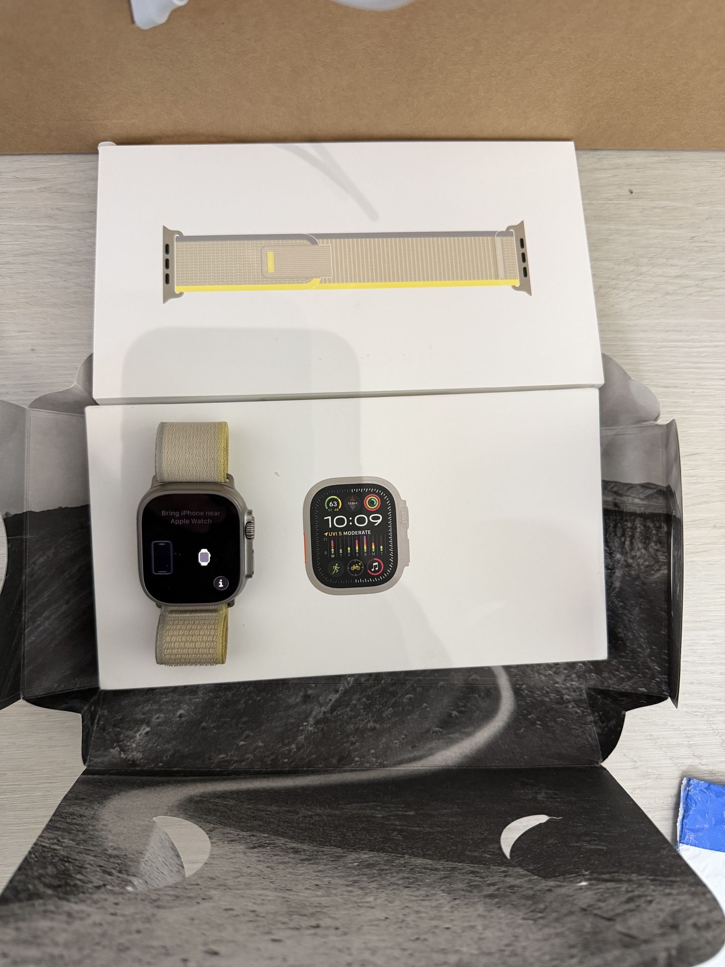 Apple Watch Ultra 2 GPS And wifi Unlocked Box And Papers