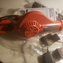Black & Decker 40v Max 125 MPhil 90 Cfm Cordless Battery Powered hand Held Leaf  Blower Kit W/1 1.5ah Batter And Chargerr