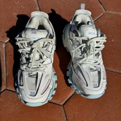 Balenciaga Runner Sneakers – Authentic – Great Condition