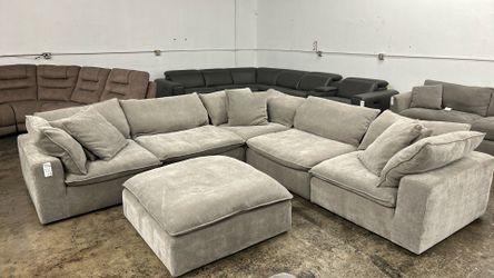Sectional Sofa - Delivery/Financing Available