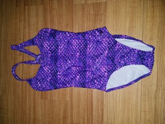 Swimsuit size 6 women's