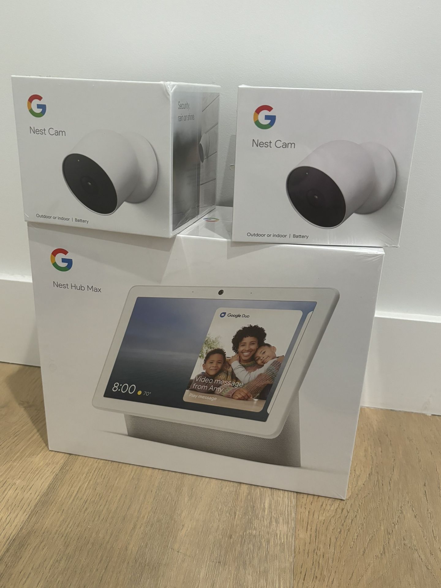 New In Box (2) Google Nest And Hub Max