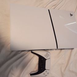 PS5 SLIM WITH PS5 4K CAM 