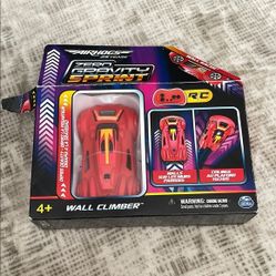 Spin Master Air Hogs Super Soft Zero Gravity Sprint RC Car Wall Climber USB-C 