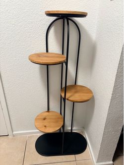Floating shelf