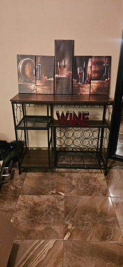 Wine table with canvas