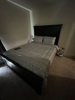 Black Bedroom Set