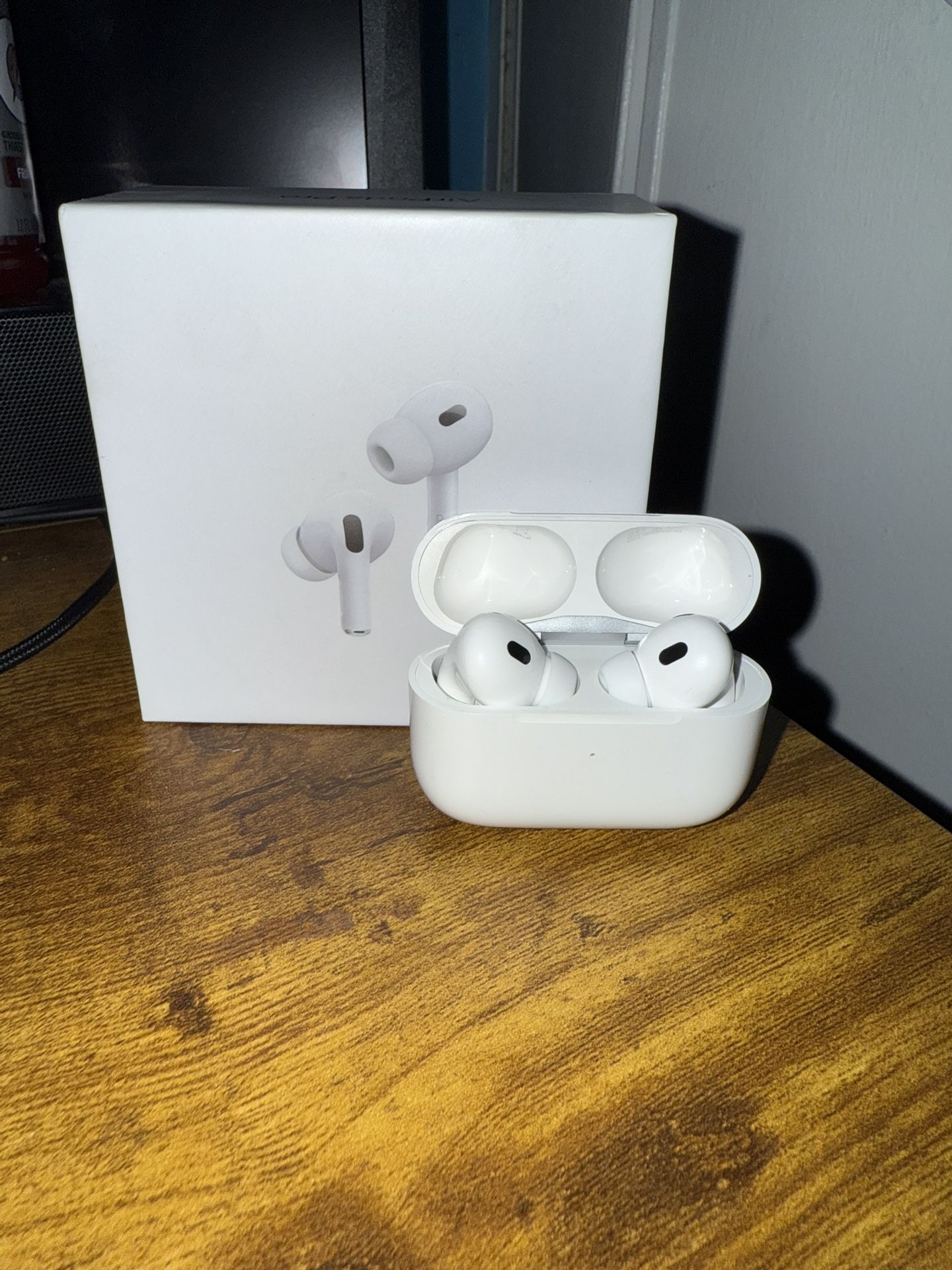 Apple AirPods 2nd Generation