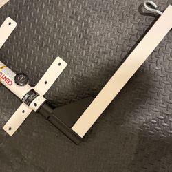 WALL MOUNT HEAVY BAG HANGER