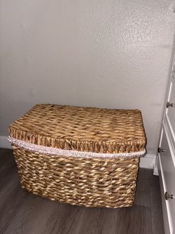 babygirl gender reveal basket