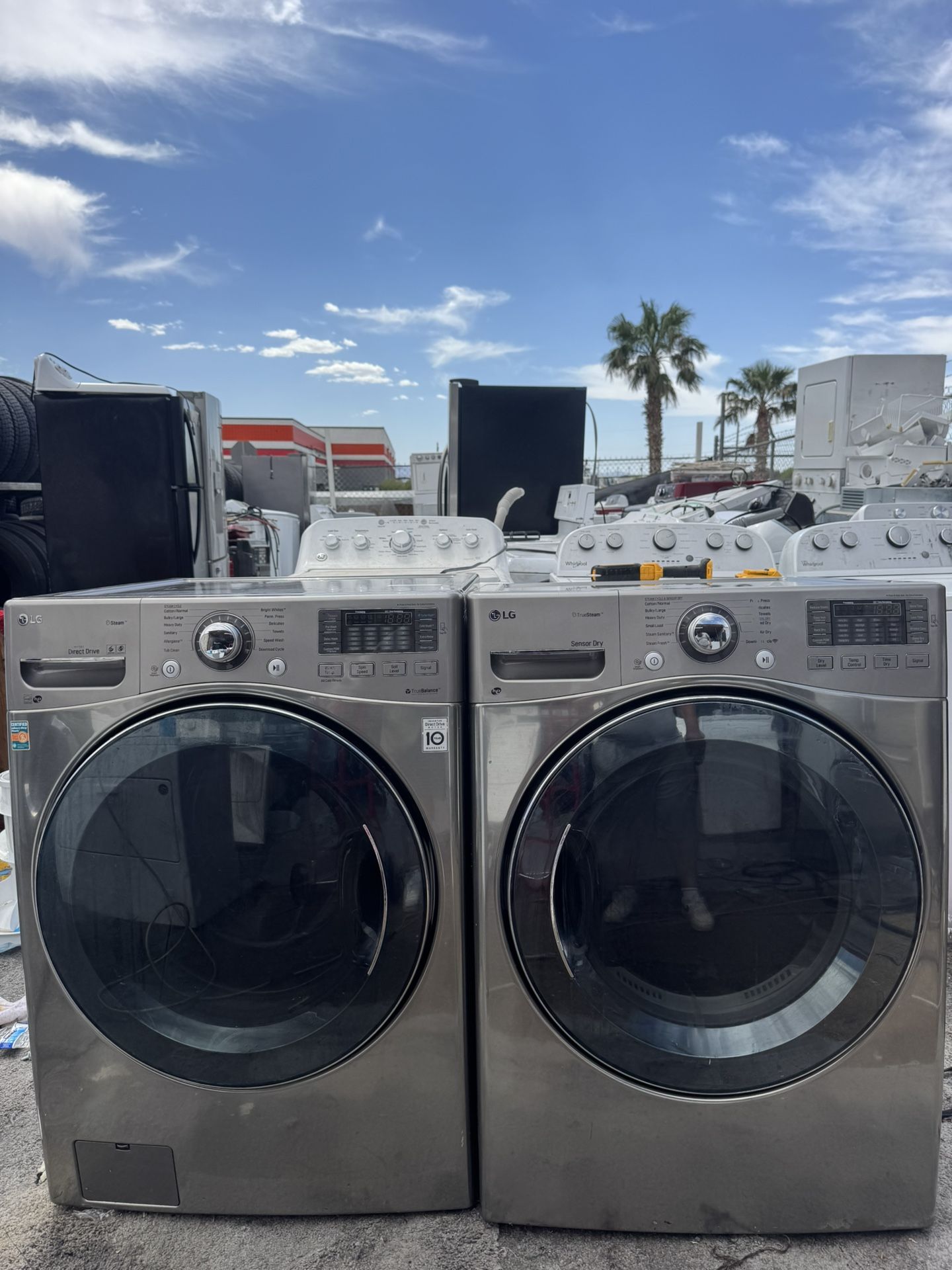 LG WASHER & GAS DRYER