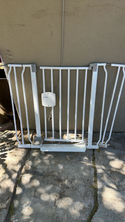 Baby gate