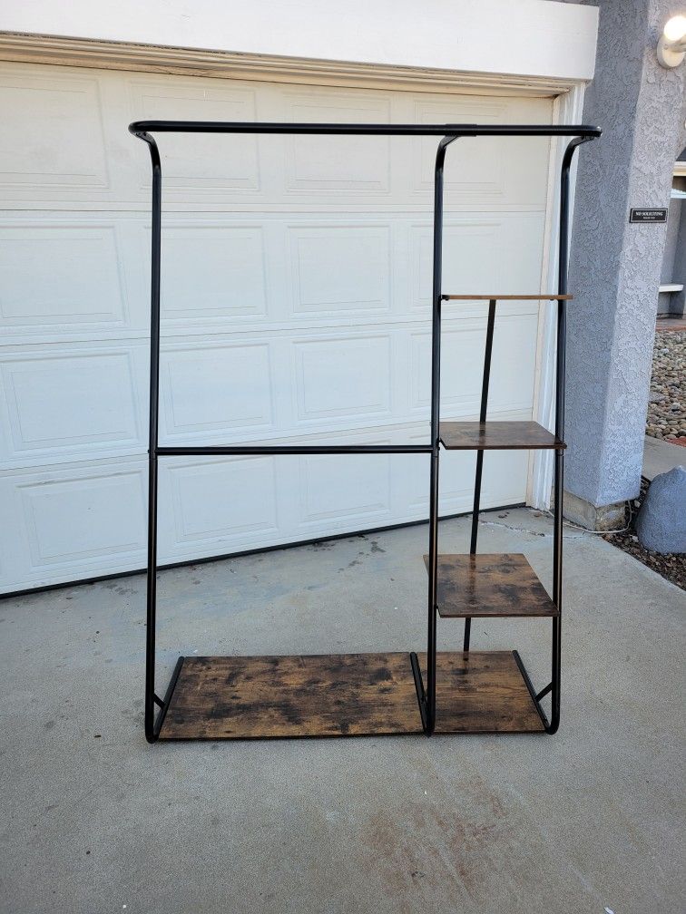 Wardrobe & Shelves