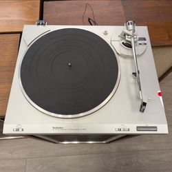 Technics SL-B210 Turntable