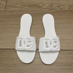 White Dolce & Gabbana Sandals Size 8.5