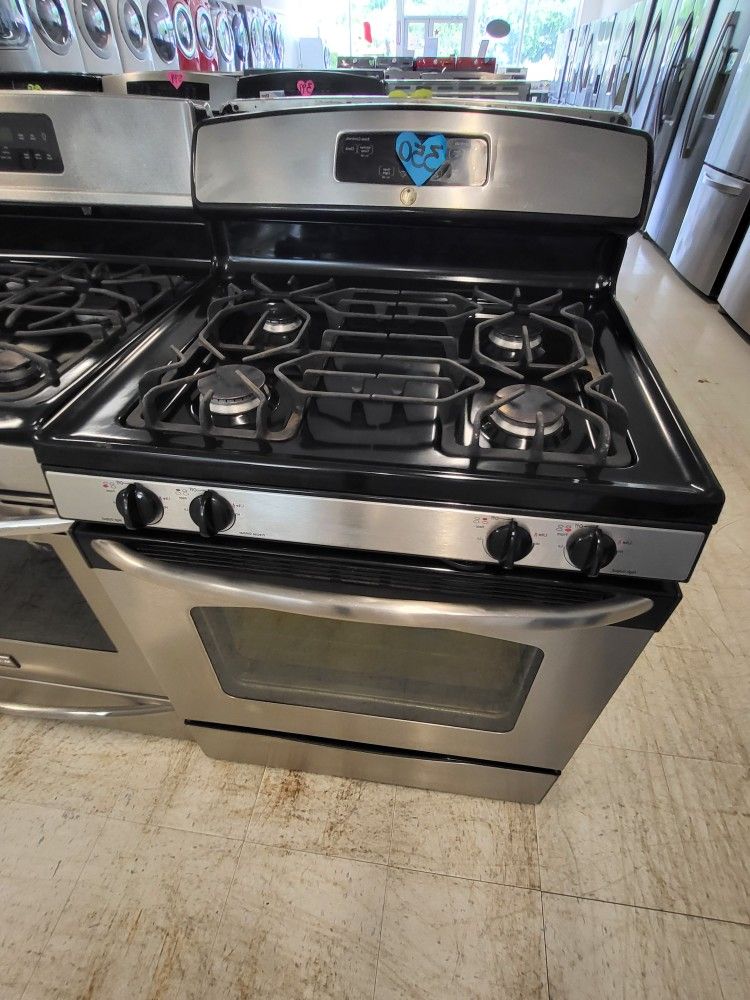 Gas Stoves Used Good Condition 90days Warranty From $350 Up To $399