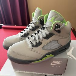 Jordan Retro 5 Green Bean Size 10.5 Brand New