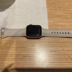 Apple Watch Series 5 gps+ Cellular 