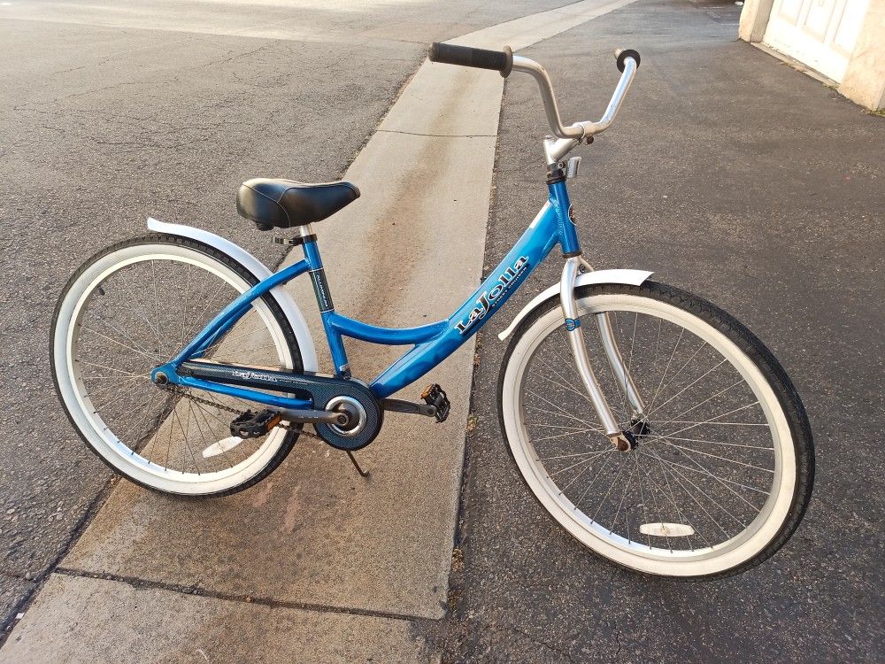 GORGEOUS STREET CRUISER BIKE for Sale in Oceanside, CA - OfferUp