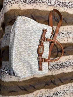 Michael Kors Signature Tote Bag