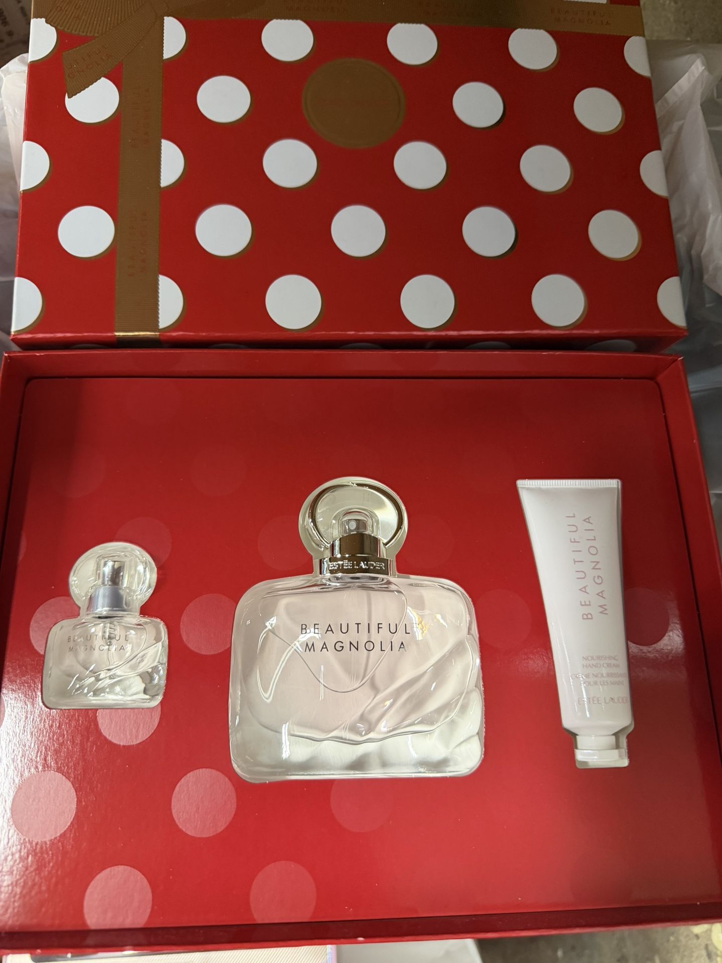 Estée Lauder Set Magnolia Perfume