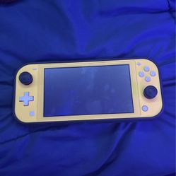 Nintendo Switch Light (Yellow) 