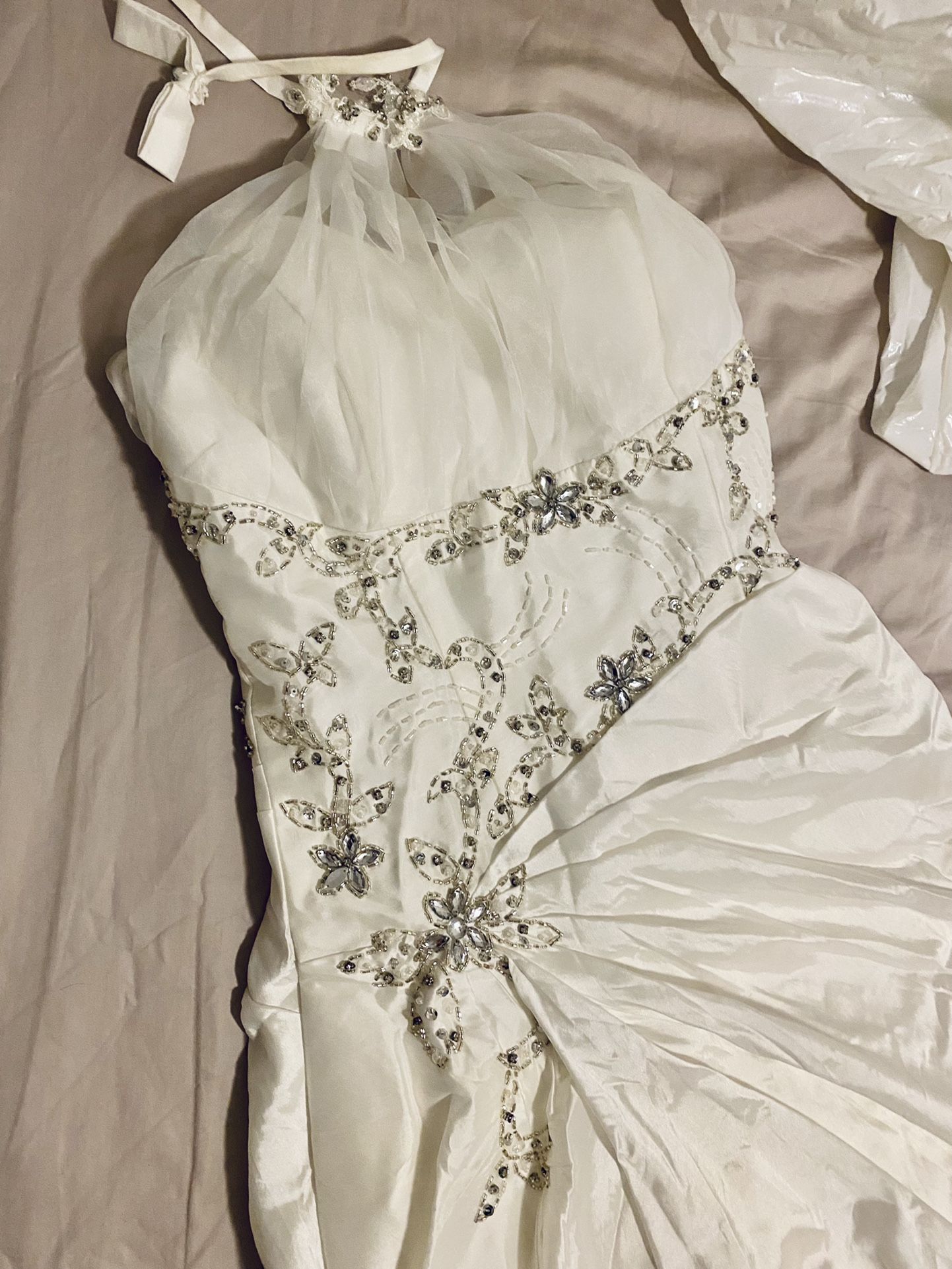 Wedding Gown/Dress Size 6