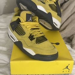 Air Jordan 4 Lightning With Box