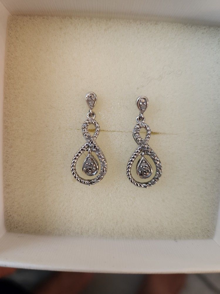 Sterling Silver Dia Accent Drop Earrings