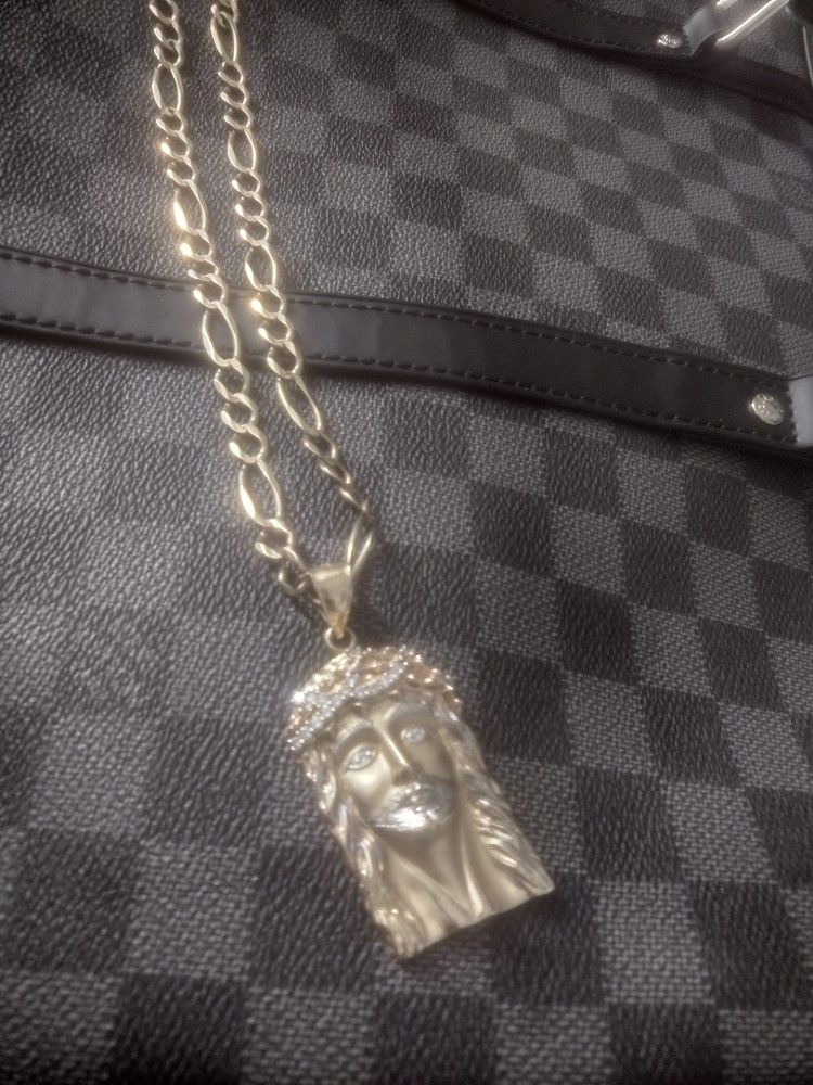 14k Gold Chain And Pendant 43 Grams 