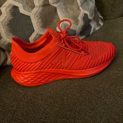 Red New Balance , Size 8 Men’s 