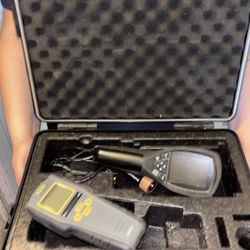 Proffesional Humidity Detector 