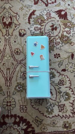 Zuru Mini Brands: refrigerator
