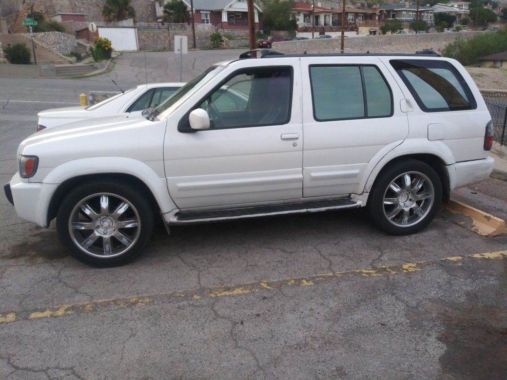 1997 Infiniti QX4 for Sale in El Paso, TX - OfferUp