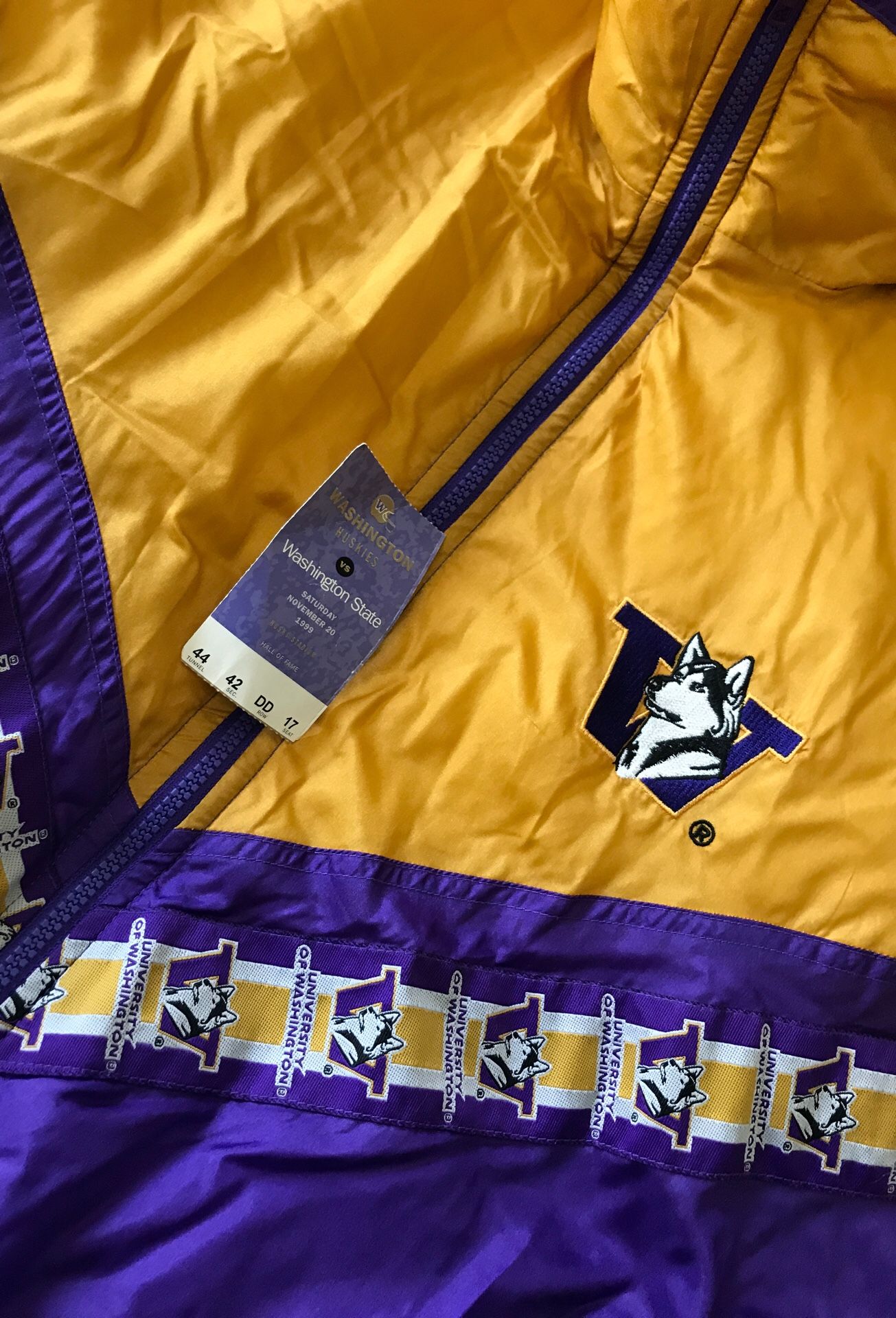 Vintage Washington Huskies jacket