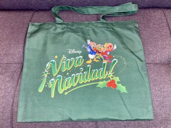 Disneyland Magic Key ✨🏰🎄 Christmas Tote 2023 - $10