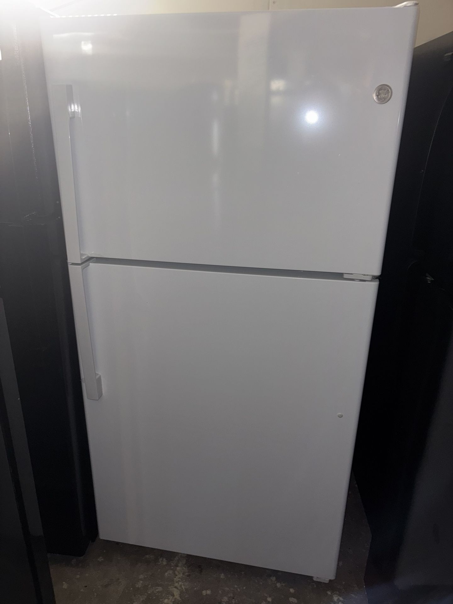 Ge Refrigerator New 