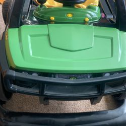 John Deer Walker Like New Price 49$ Pick Up. In. E.  Side. Tacoma 
