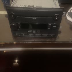 2005-2009 Ford Must Stock Stereo